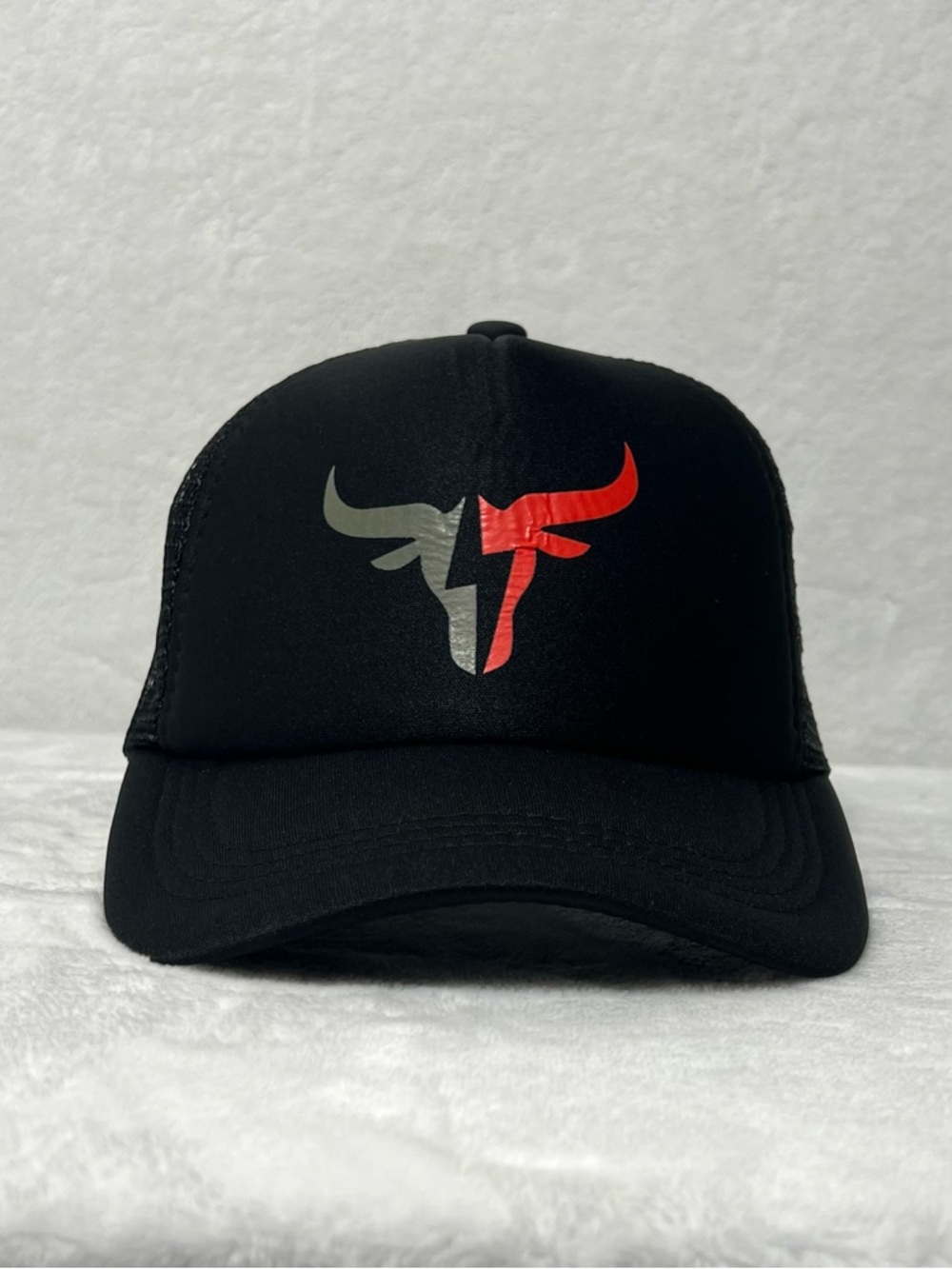 NWOT Black Baseball Cap Trucker Hat Mesh Back with Gray and Red Bull Head Print